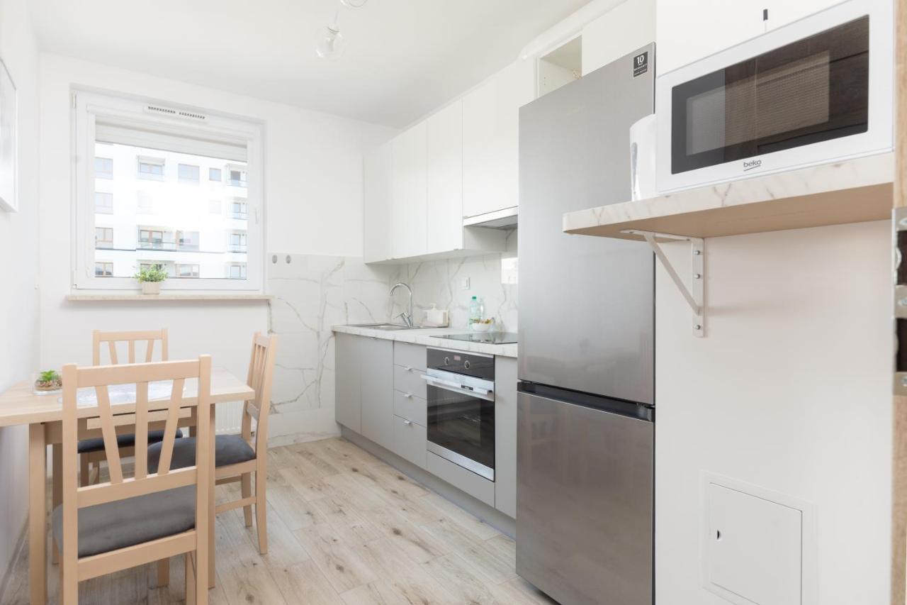 Metro Targowek Homely Apartment Warschau Exterior foto